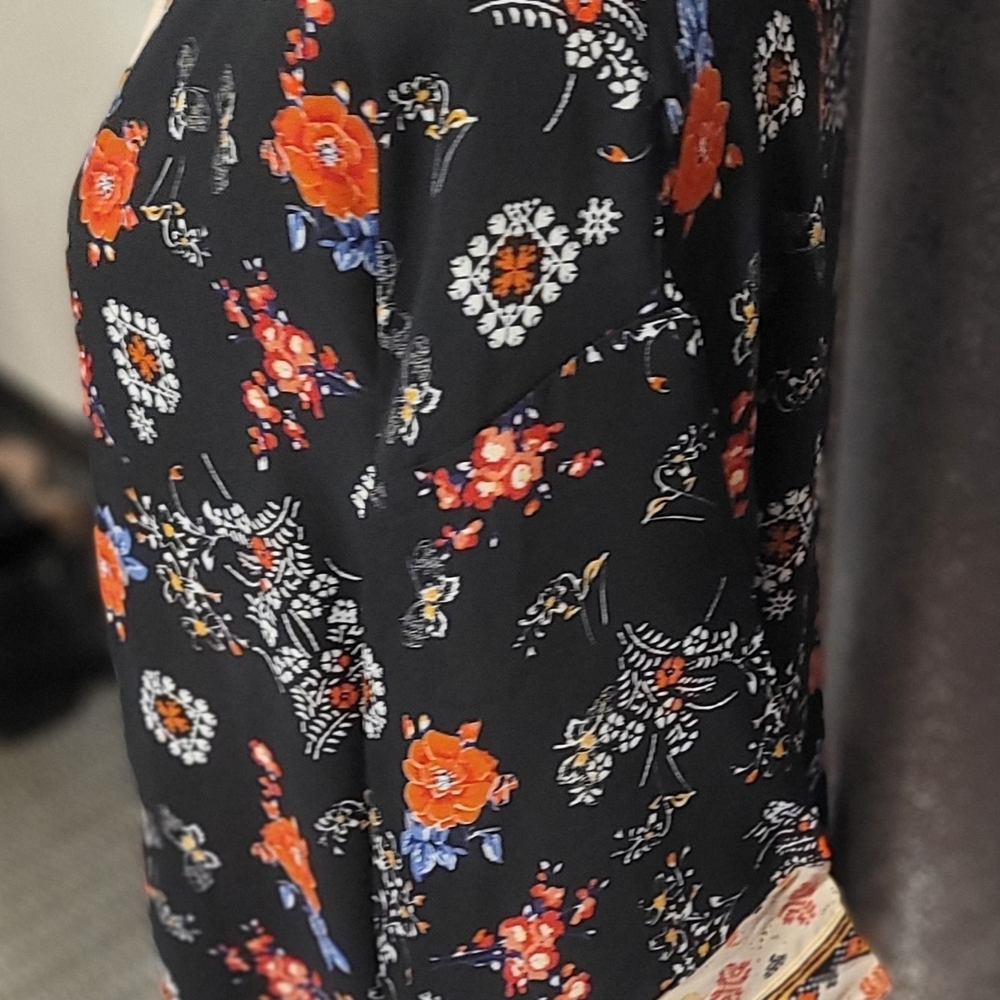 Max Studio Black Floral Robe - Picture 10 of 15